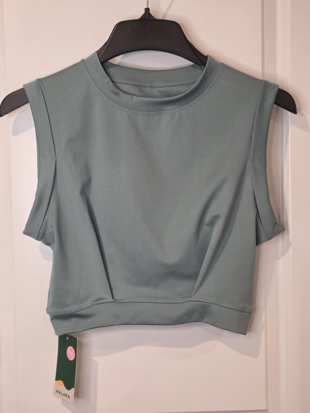 Halara Crew Neck Sleeveless Cropped Yoga Tank Top